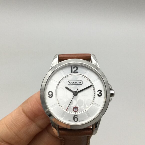 Coach Watch Women 32mm Silver Tone Logo Dial Date Leather Band New Battery main image 9